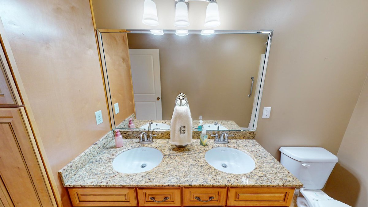 Image for Charming Burnside Estates Home - 1,888 SF, Screened-In Porch, Vaulted Ceilings, & More