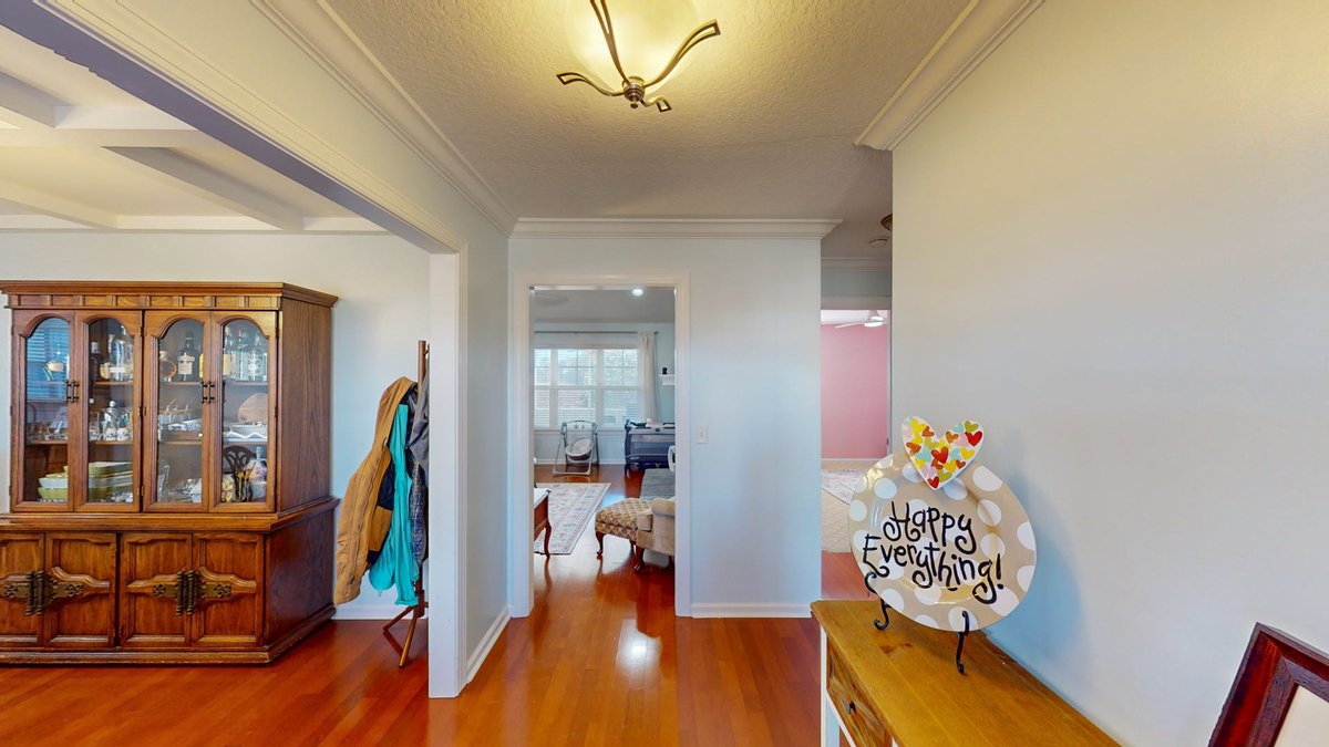 Image for Charming Burnside Estates Home - 1,888 SF, Screened-In Porch, Vaulted Ceilings, & More