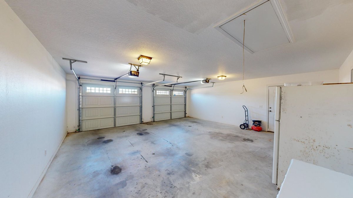 Image for Charming Burnside Estates Home - 1,888 SF, Screened-In Porch, Vaulted Ceilings, & More
