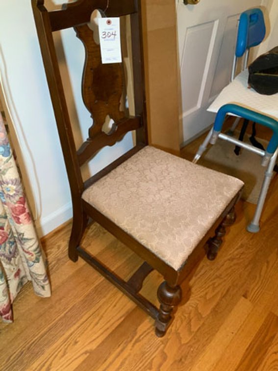 Image for VINTAGE DINING AND BEDROOM FURNITURE - ONLINE ONLY