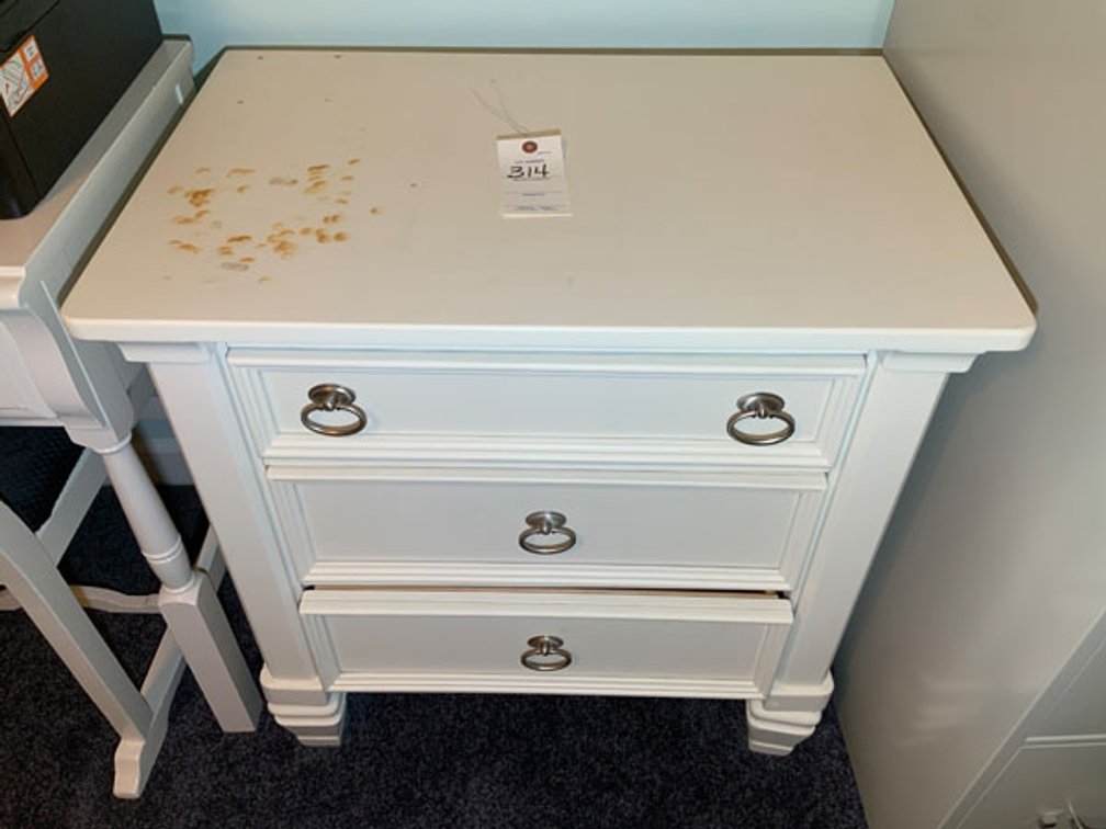 Image for VINTAGE DINING AND BEDROOM FURNITURE - ONLINE ONLY