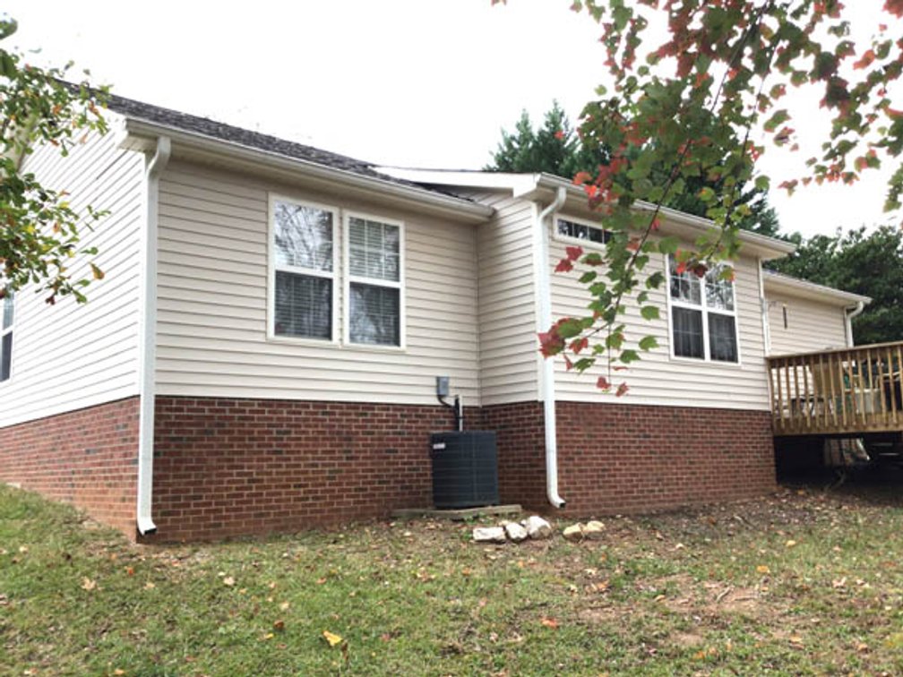 Image for Simulcast Auction for Holly Springs Home!