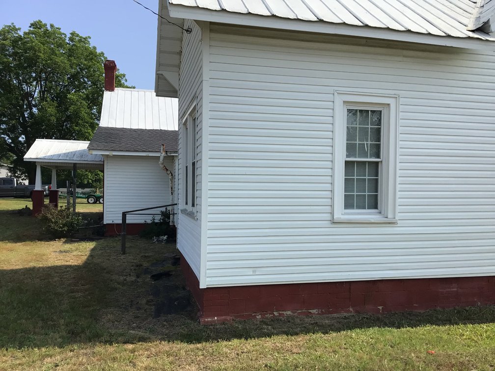 Image for Large Farmhouse located on nearly 2 acres in Johnston County!