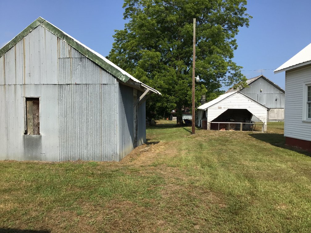 Image for Large Farmhouse located on nearly 2 acres in Johnston County!