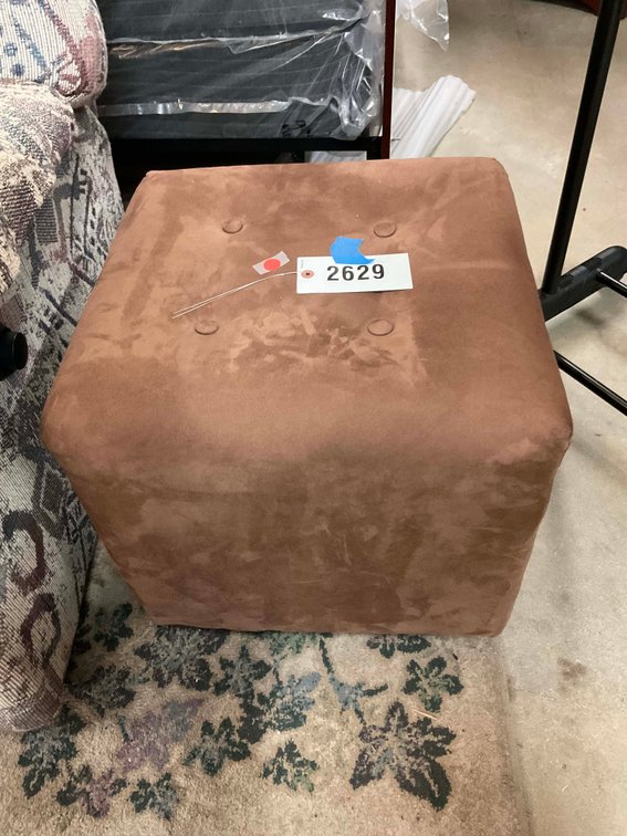 Image for New and Nearly New Thrift Shop Retirement Auction Events - LIVE AUCTION