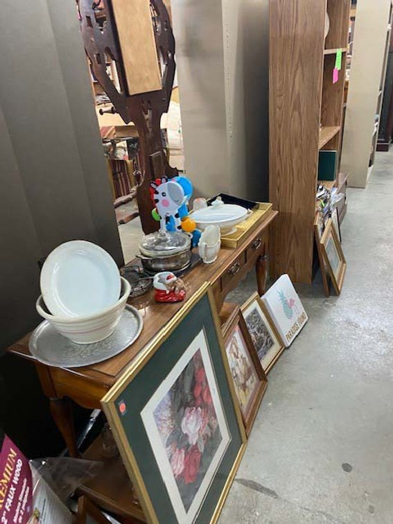 Image for Round 2: New and Nearly New Thrift Shop Retirement Auction Events - LIVE AUCTION