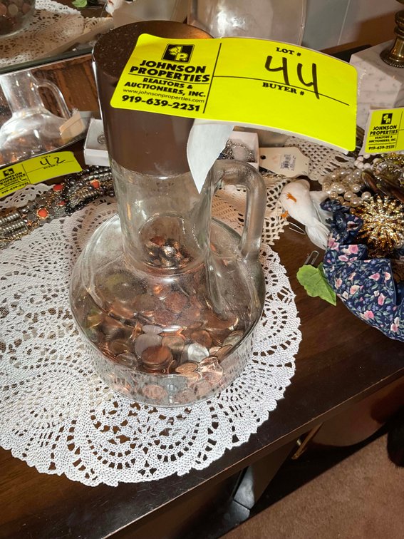 Image for Complete contents of a home in Erwin selling in an online absolute auction!