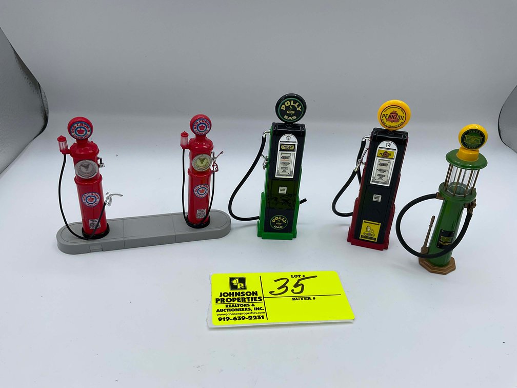 Image for Madura Estate (deceased) Collectible Die Cast Car Auction