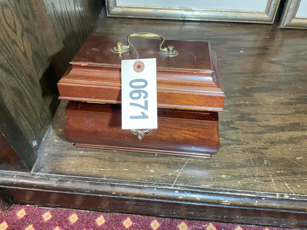 Image for Nowells Clothiers Final Liquidation Auction!