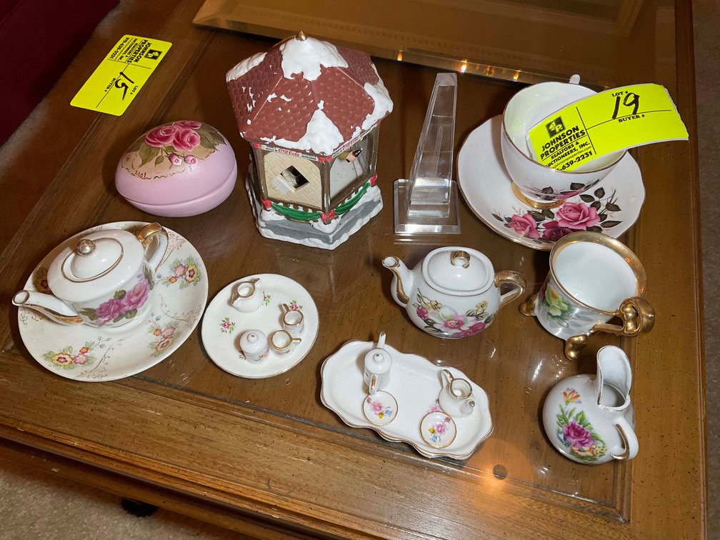 Image for Living Estate Auction for all contents of a Brick Ranch Home! (Name withheld at owners request)