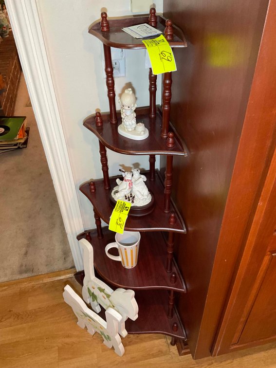 Image for Living Estate Auction for all contents of a Brick Ranch Home! (Name withheld at owners request)