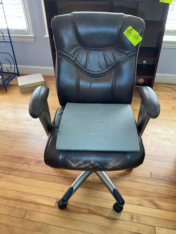Image for Living Estate Auction for all contents of a Brick Ranch Home! (Name withheld at owners request)