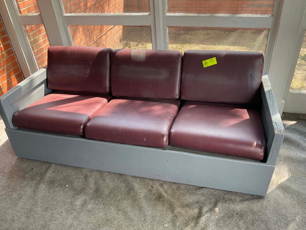 Image for Offering all of the Contents from a Local Group Home in this Absolute Online Auction!