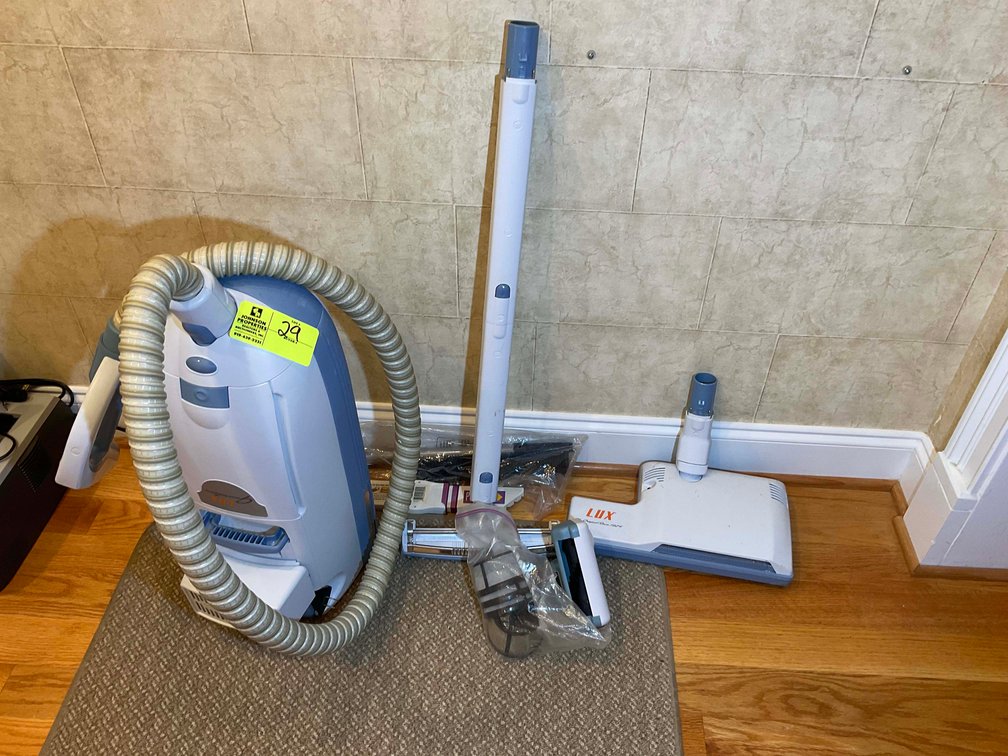Image for Dunn Personal Property Online Only Auction including fine furnishings, Leather items.