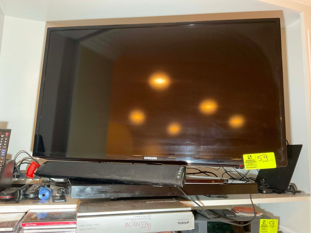 Image for Dunn Personal Property Online Only Auction including fine furnishings, Leather items.