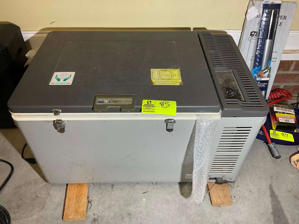 Image for Dunn Personal Property Online Only Auction including fine furnishings, Leather items.