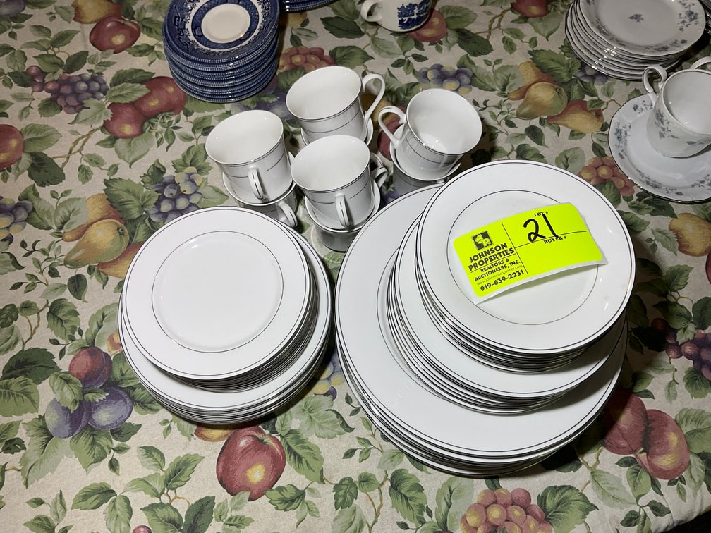 Image for Online Only Personal Property Auction in Broadway!