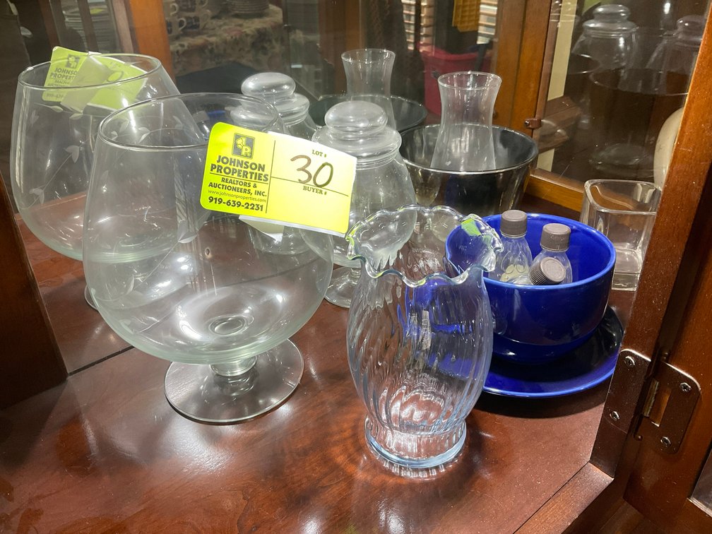 Image for Online Only Personal Property Auction in Broadway!