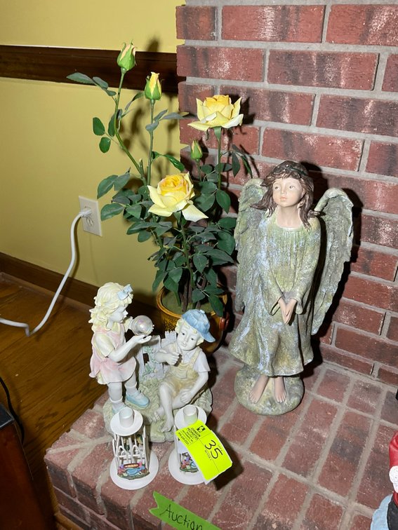 Image for Online Only Personal Property Auction in Broadway!