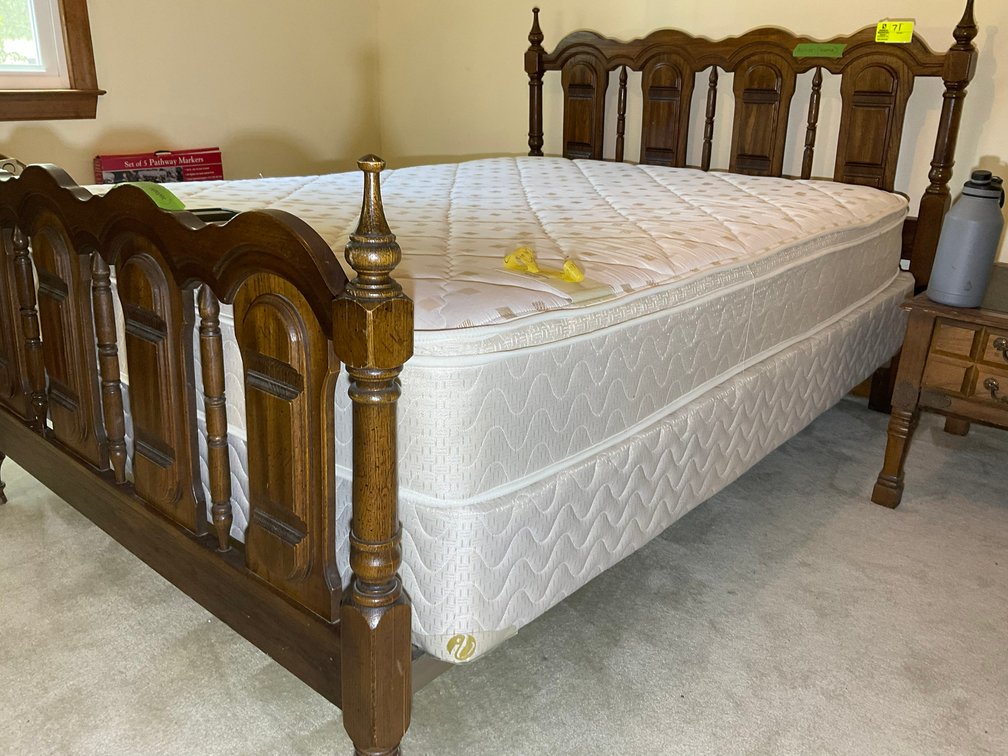 Image for Online Only Personal Property Auction in Broadway!