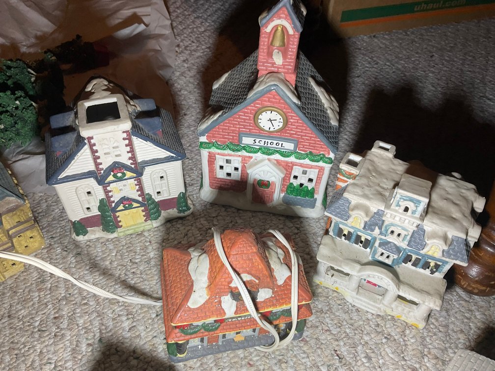 Image for Online Only Personal Property Auction in Broadway!