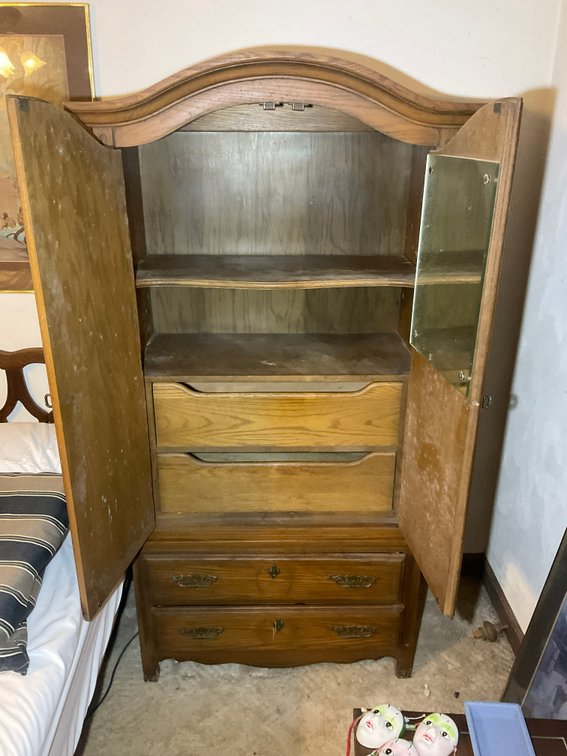 Image for Online Only Personal Property Auction with Household Goods, Uranium Glass and Other Collectibles!