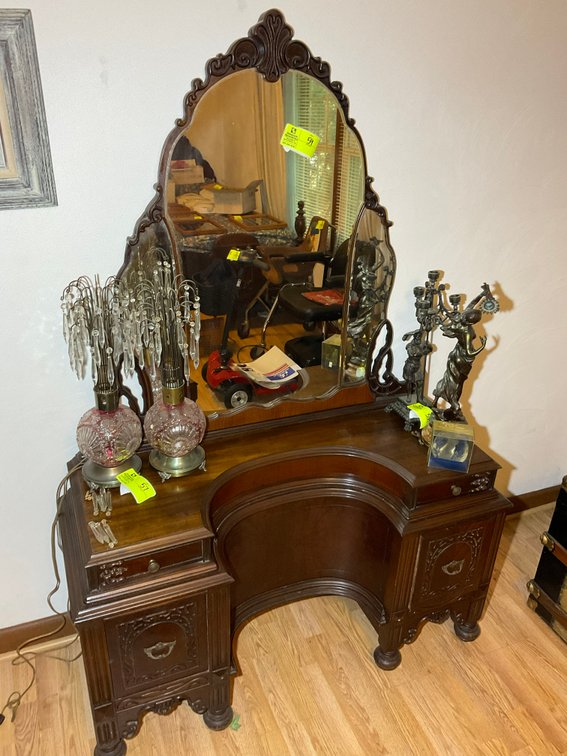 Image for Online Only Personal Property Auction with Household Goods, Uranium Glass and Other Collectibles!