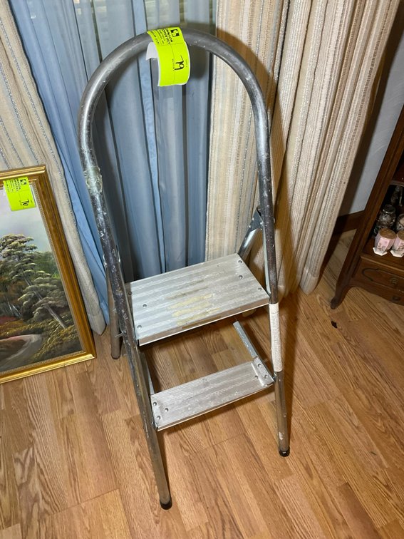 Image for Online Only Personal Property Auction with Household Goods, Uranium Glass and Other Collectibles!
