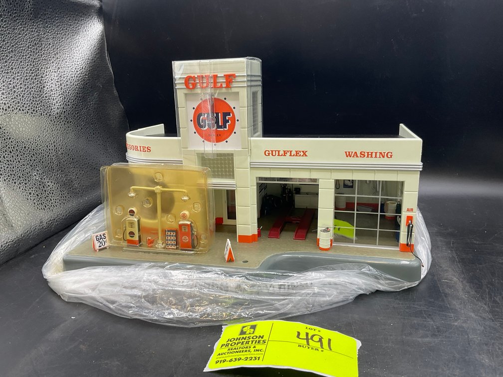 Image for Online Only Petroleum and other Collectibles at JP Sale Yard!