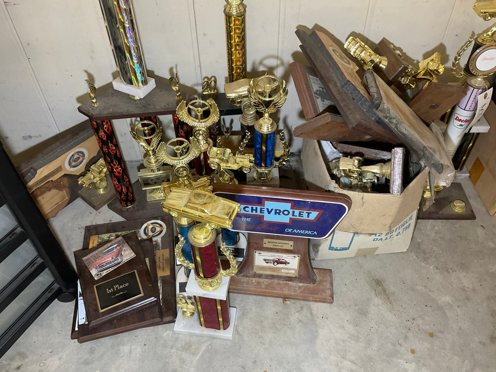 Image for Online Only Auction – Vintage Collectibles, Garden Décor, Tools, Furniture & More