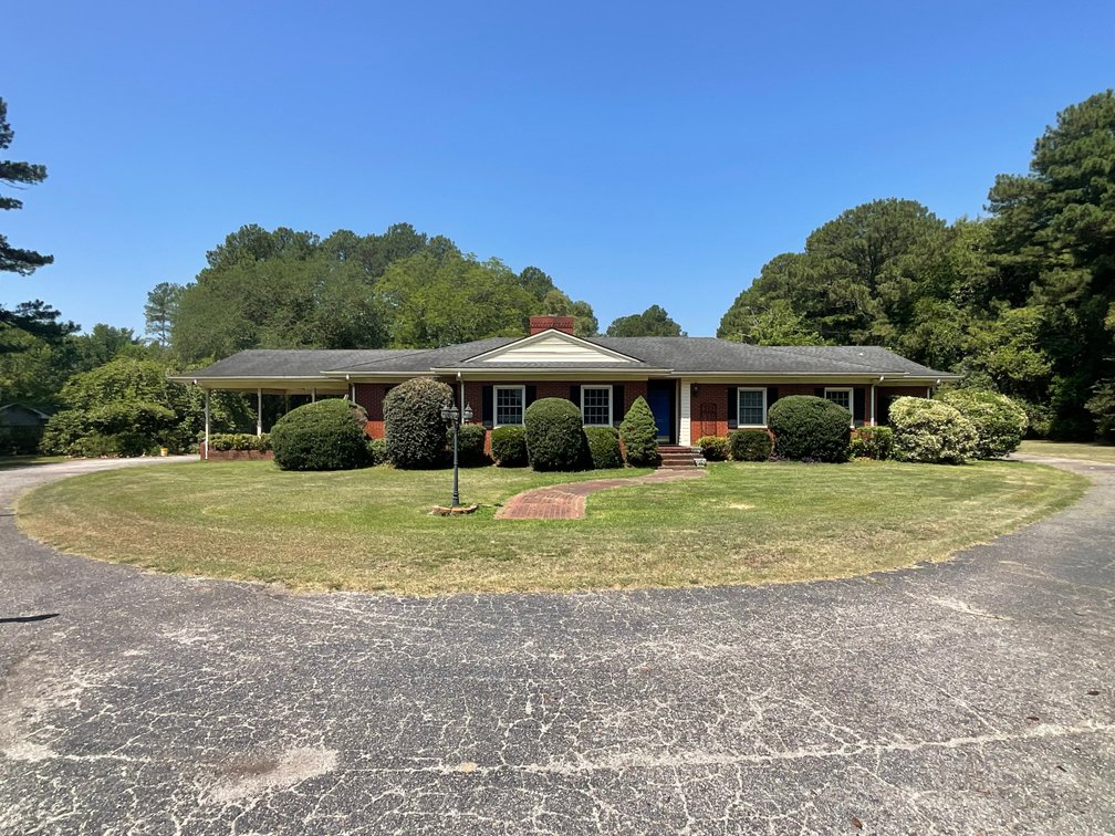 Image for Charming Dunn Home Simulcast Auction Opportunity!