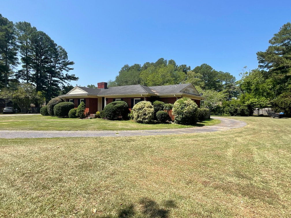 Image for Charming Dunn Home Simulcast Auction Opportunity!