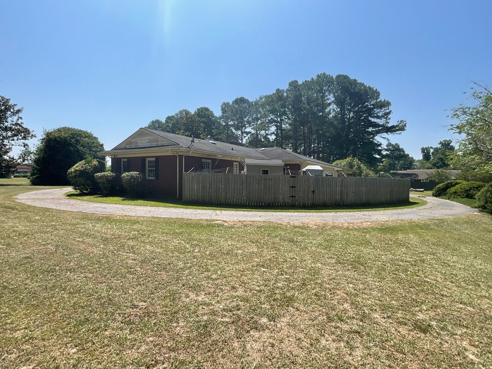 Image for Charming Dunn Home Simulcast Auction Opportunity!