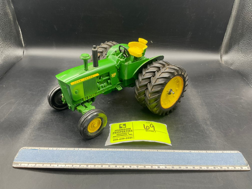 Image for Vintage Toy Trucks and Tractors Online Auction