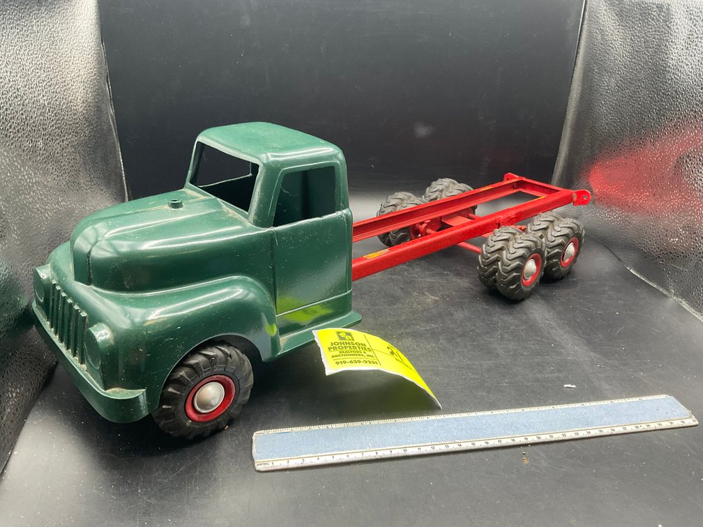 Image for Vintage Toy Trucks and Tractors Online Auction