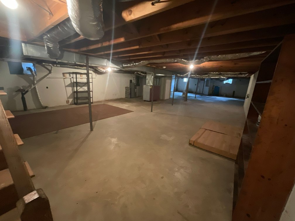 Image for Simulcast Mountain Ranch with a Basement Auction in Sparta for The Karen Lee Williams Estate (Deceased)