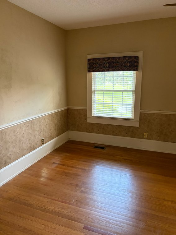 Image for Charming Dunn Home Simulcast Auction Opportunity!