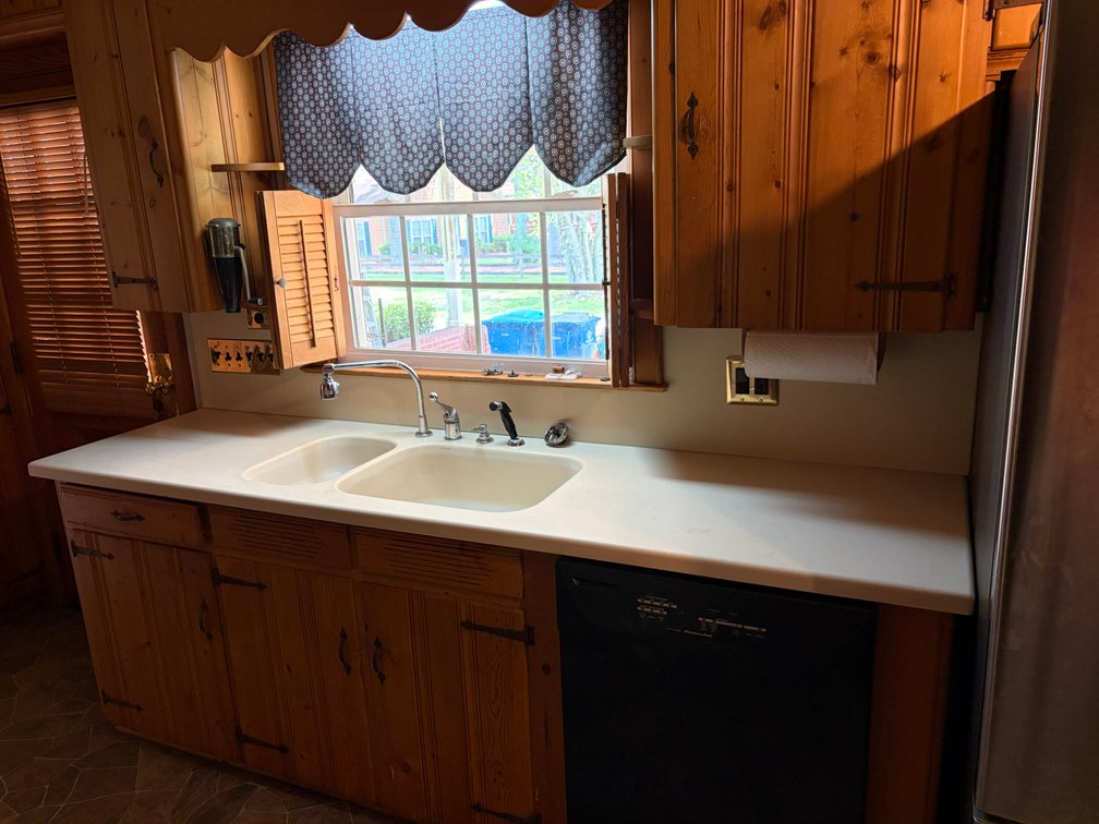 Image for Charming Dunn Home Simulcast Auction Opportunity!