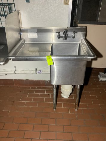 Image for Remaining Contents of Subway in Lillington Auction!