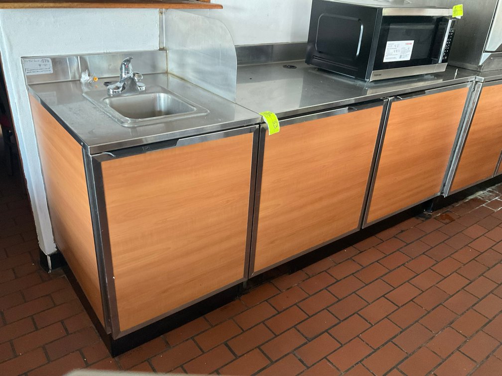 Image for Remaining Contents of Subway in Lillington Auction!
