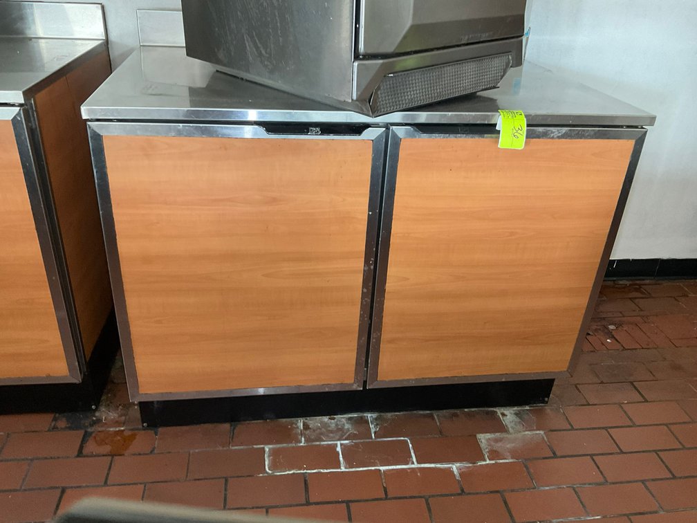 Image for Remaining Contents of Subway in Lillington Auction!
