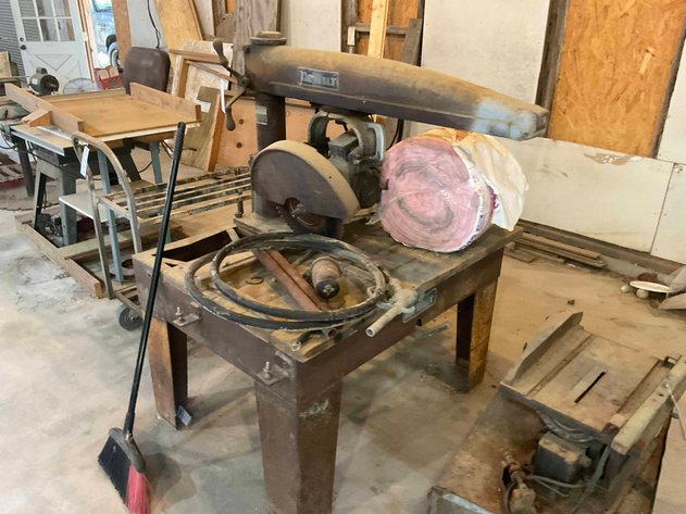 Image for ROUND 1- Vintage Farm Equipment, Memorabilia, Vintage tools, and Antiques Auction Event in Cumberland County!