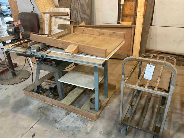 Image for ROUND 1- Vintage Farm Equipment, Memorabilia, Vintage tools, and Antiques Auction Event in Cumberland County!