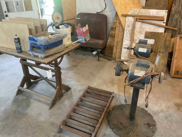 Image for ROUND 1- Vintage Farm Equipment, Memorabilia, Vintage tools, and Antiques Auction Event in Cumberland County!