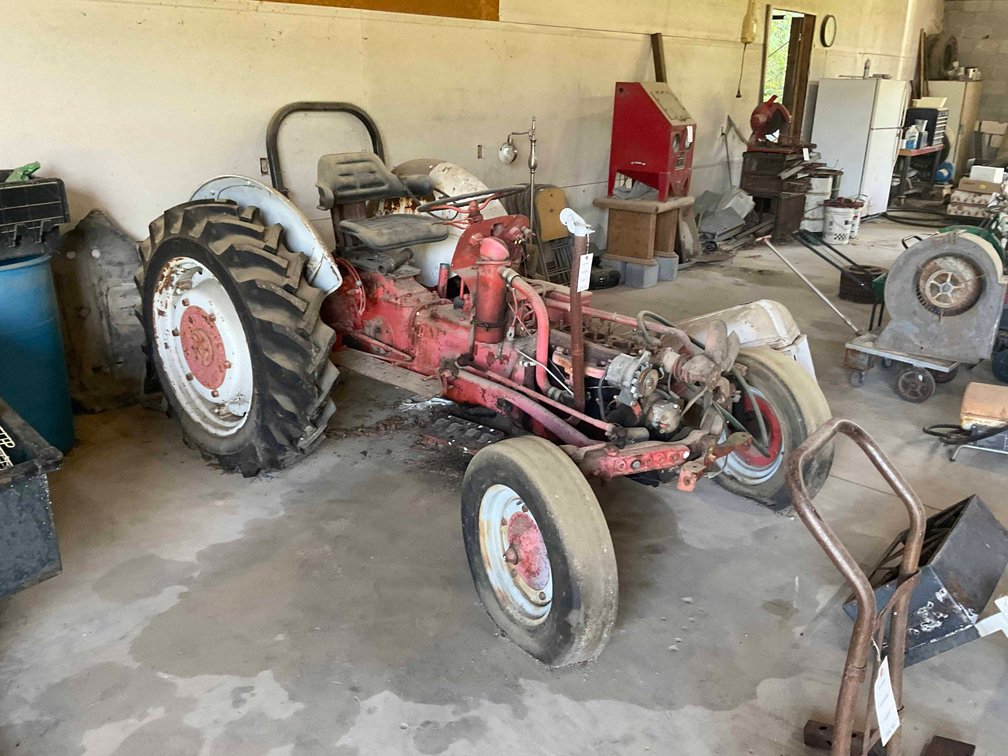 Image for ROUND 1- Vintage Farm Equipment, Memorabilia, Vintage tools, and Antiques Auction Event in Cumberland County!