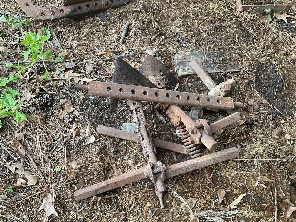 Image for ROUND 1- Vintage Farm Equipment, Memorabilia, Vintage tools, and Antiques Auction Event in Cumberland County!