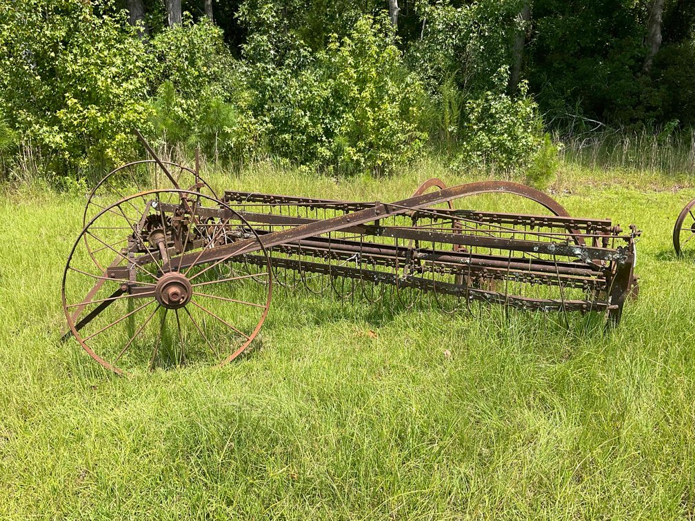 Image for ROUND 1- Vintage Farm Equipment, Memorabilia, Vintage tools, and Antiques Auction Event in Cumberland County!