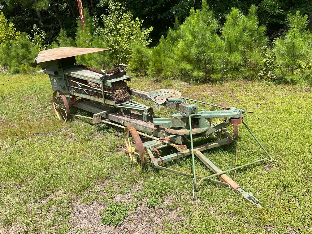 Image for ROUND 1- Vintage Farm Equipment, Memorabilia, Vintage tools, and Antiques Auction Event in Cumberland County!