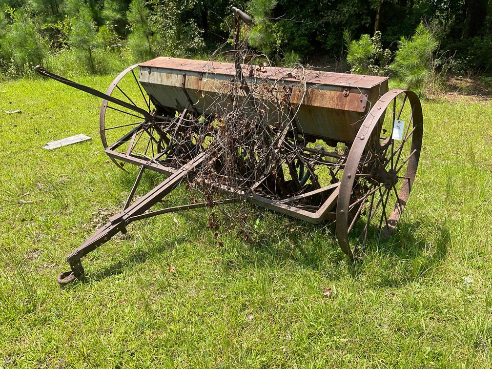 Image for ROUND 1- Vintage Farm Equipment, Memorabilia, Vintage tools, and Antiques Auction Event in Cumberland County!