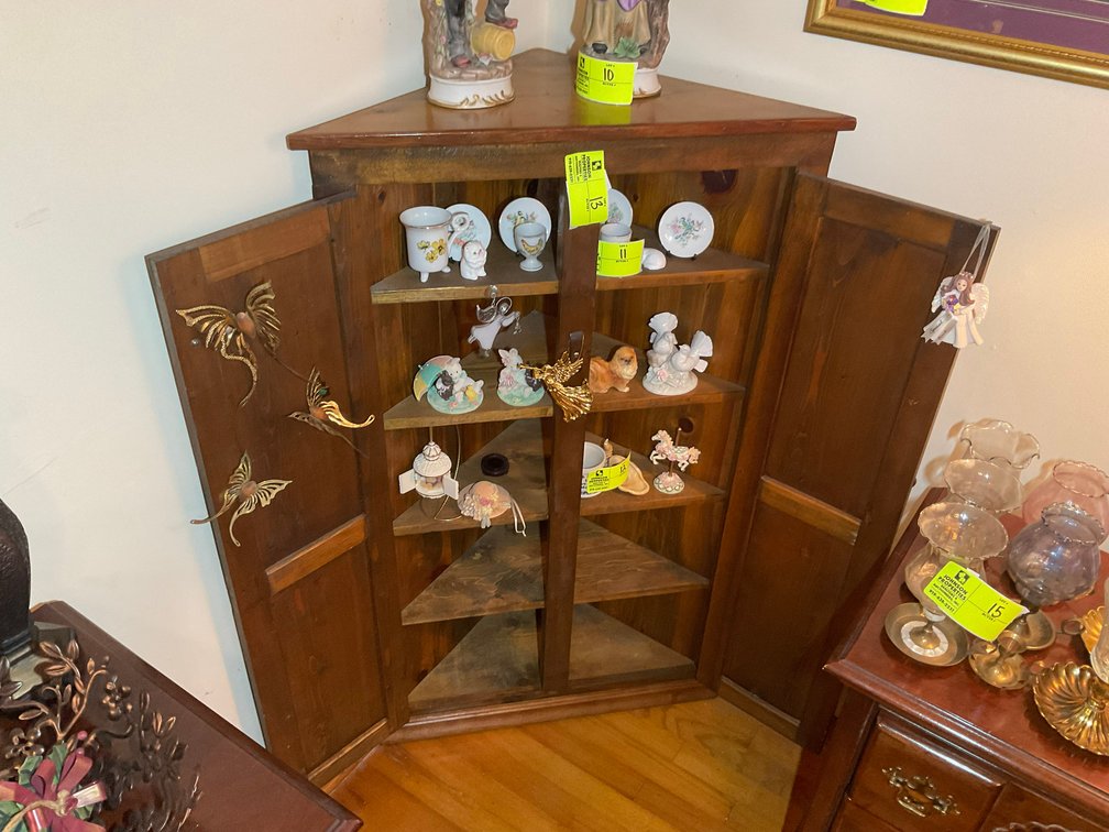 Image for The Gladys Coats Johnson (deceased) Estate Online Only Personal Property